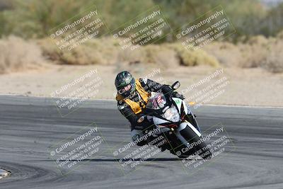 media/Nov-16-2025-Race Pace (Sun) [[8c5fa54630]]/Non Verified Riders (1st 20 Minutes)/2-Turn 10 (1010am)/